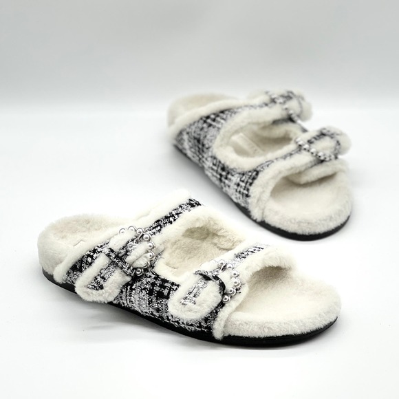STUART WEITZMAN Piper Chill Sandal Womens 8.5 Shearling Lined Tweed Pearl NEW